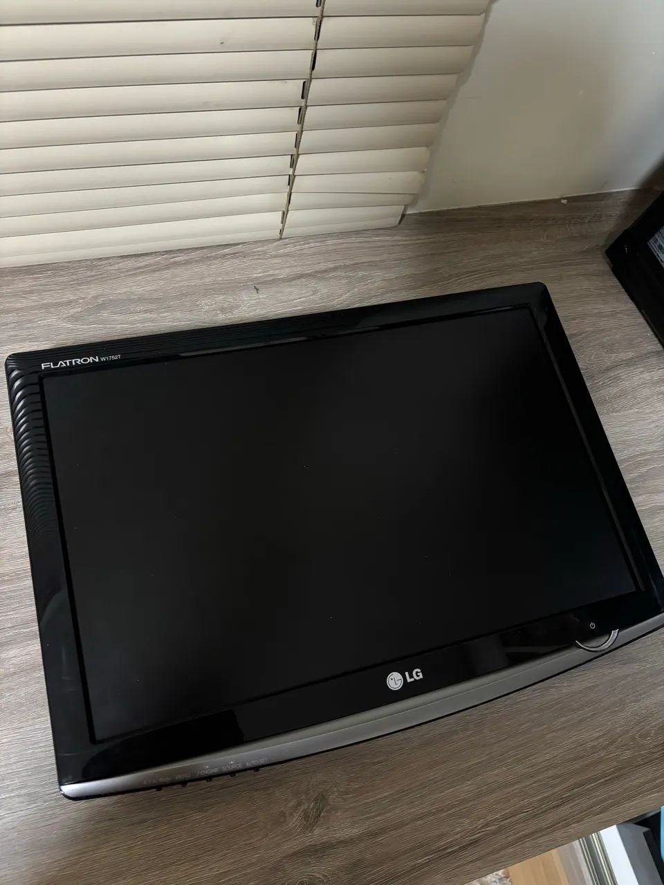 Monitor LG FLATRON  - Foto 2