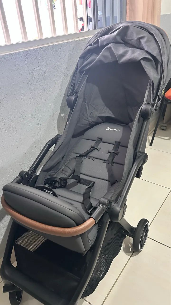 Carrinho de bebê Safety 1st Spark Plus - Impecável - Foto 4