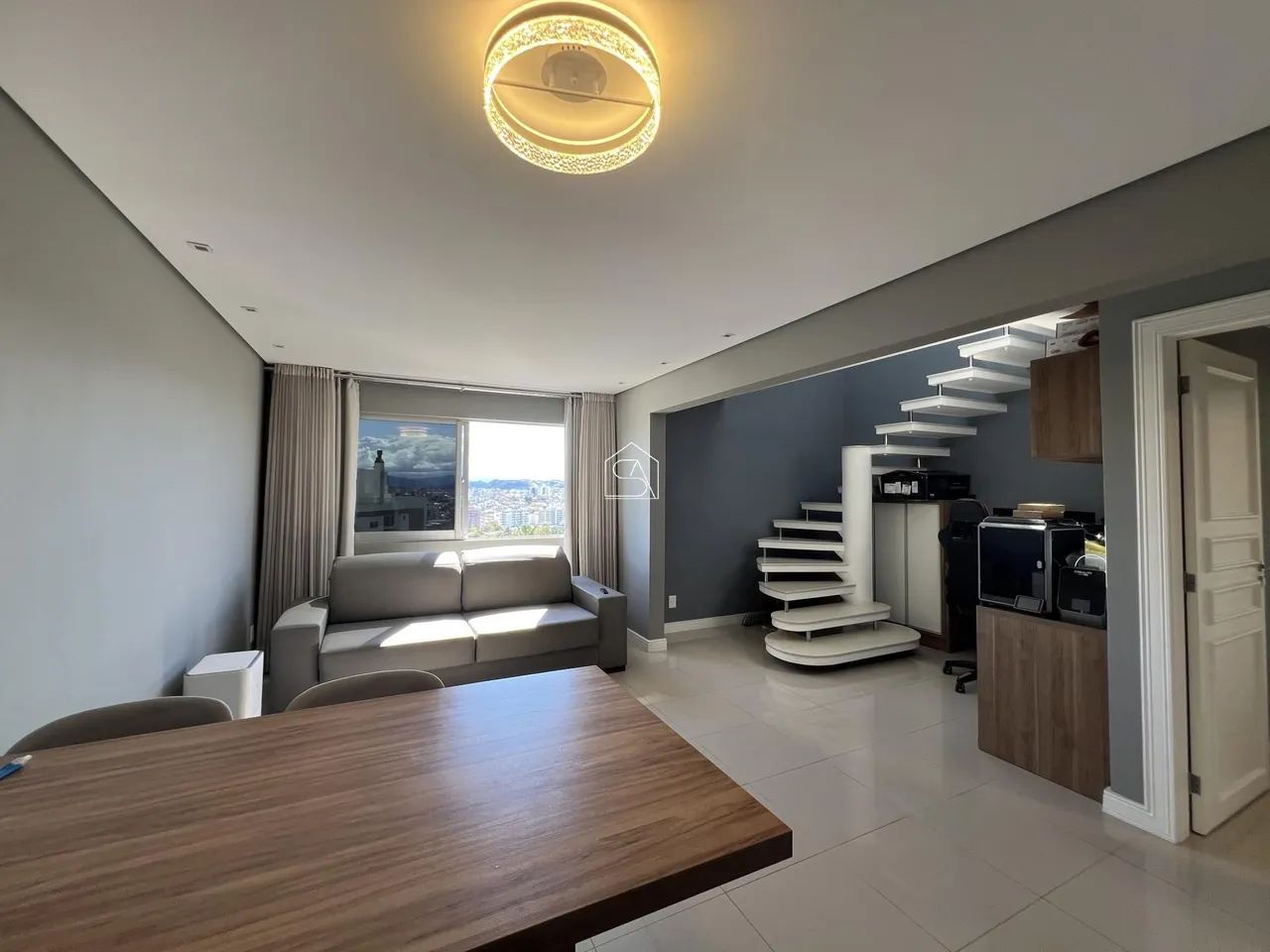 Apartamento Duplex 2 dormiórios com suíte no Estreito - Florianópolis