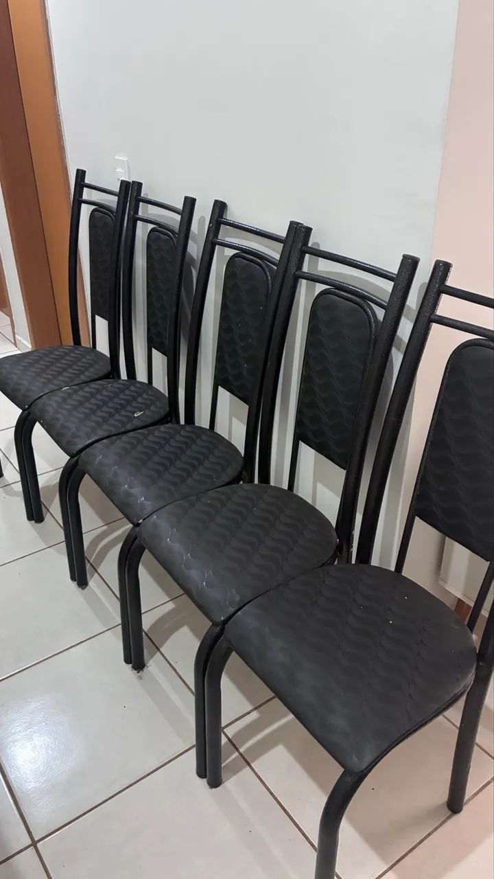 Mesa de jantar com 5 cadeiras à venda  - Foto 2
