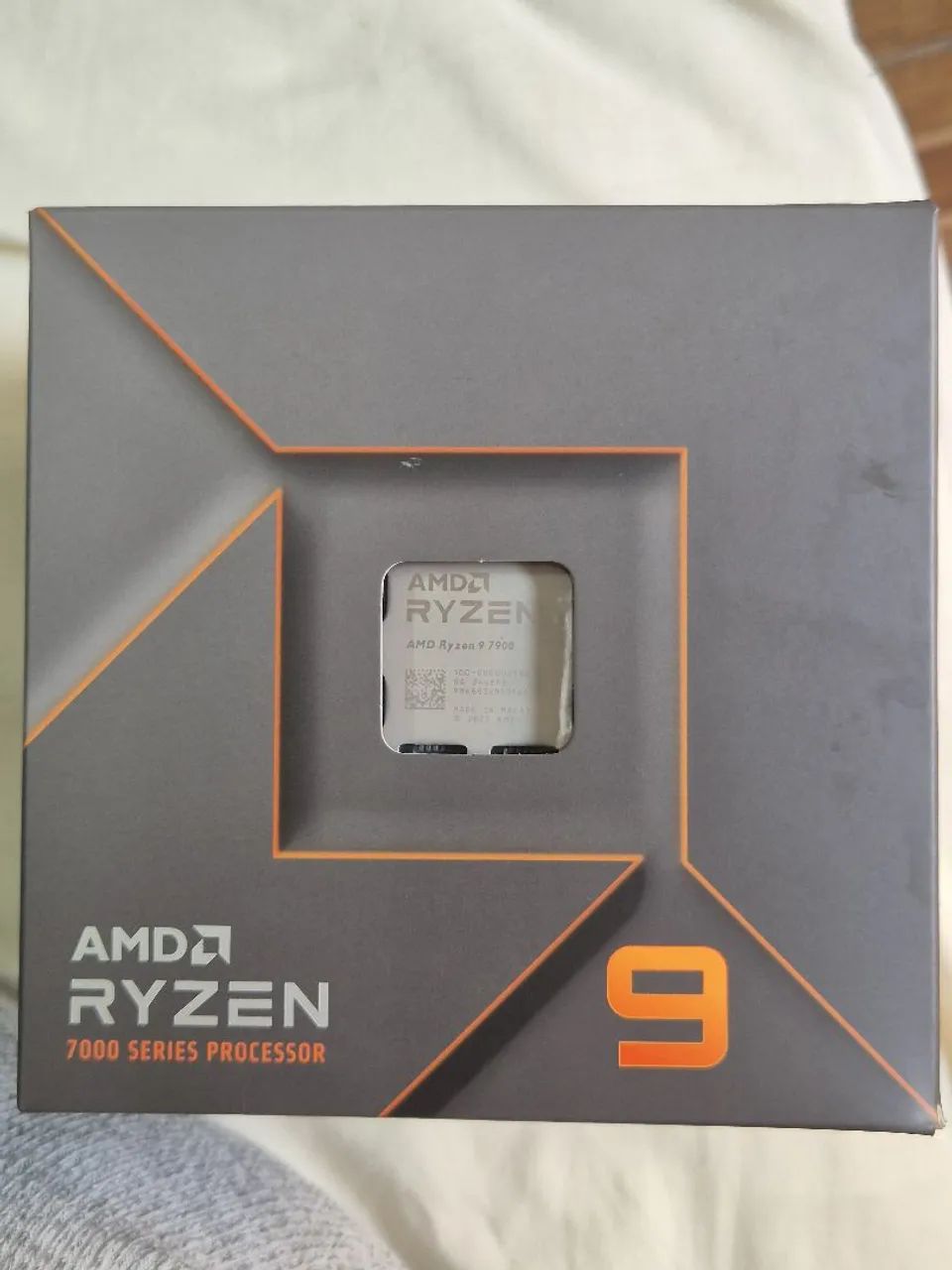 Processador AMD Ryzen 9 7900 + Cooler original AMD - Foto 4