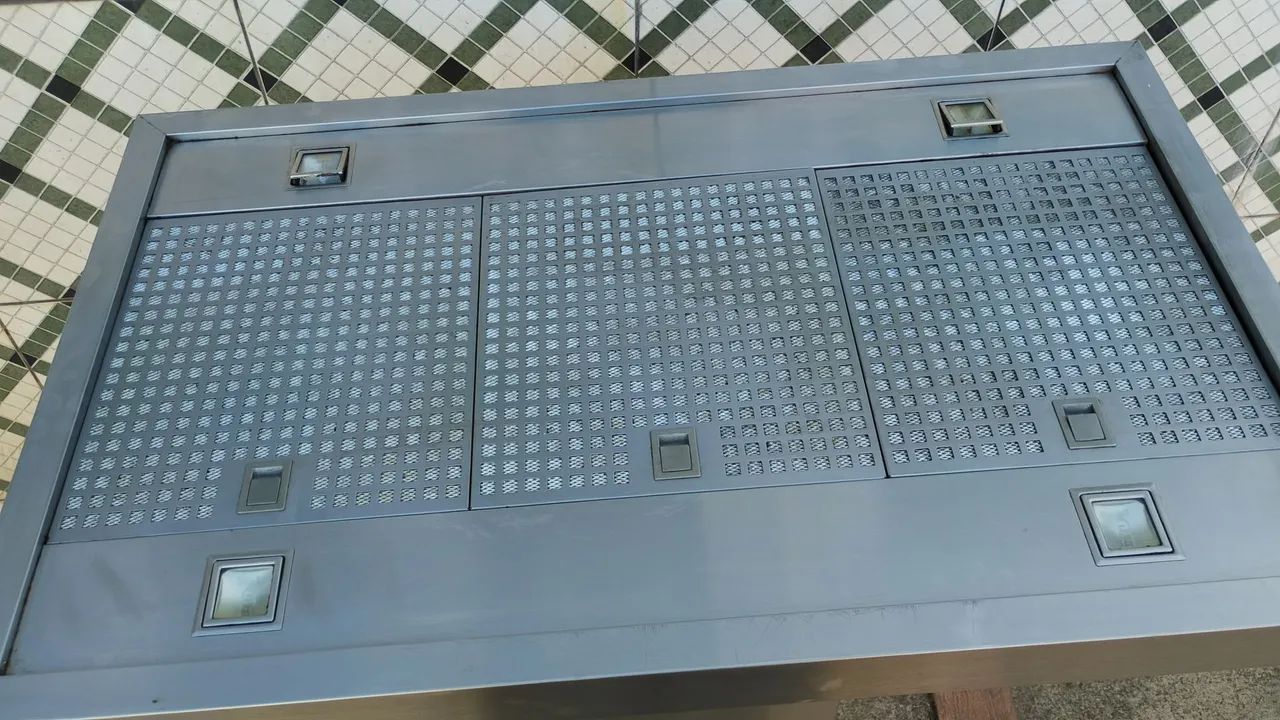 VENDO EXAUSTOR MARCA FALMEC, CONSERVADO,COM MOTOR  - Foto 2