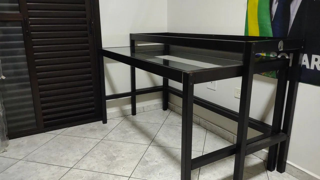 Mesa de escritório de vidro com aparador  - Foto 4