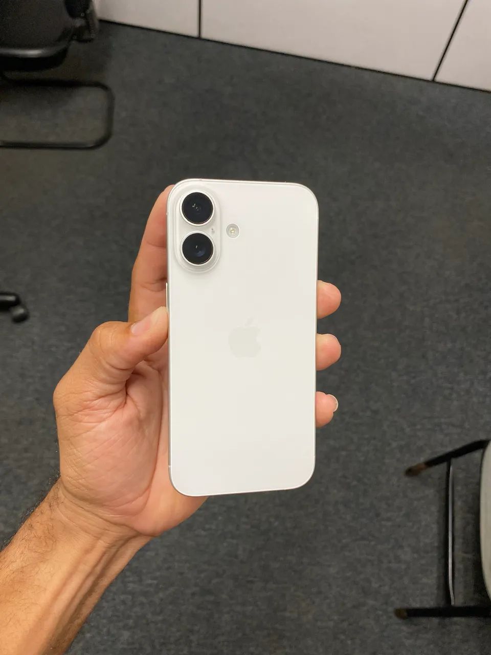 iPhone 16 128 GB