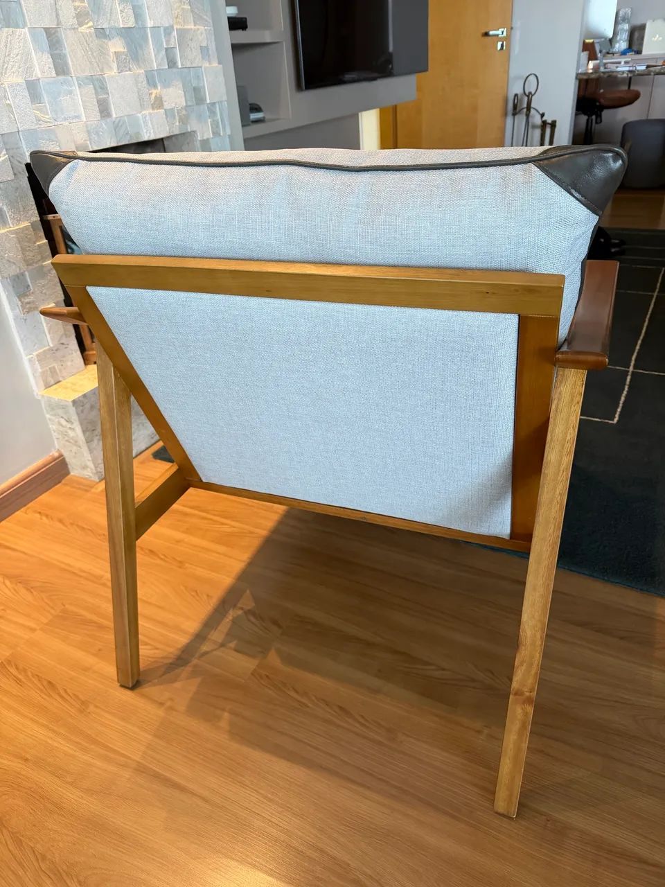 Poltronas para sala de aproximação  - Foto 2
