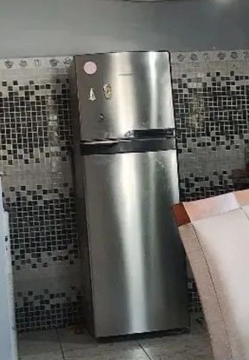 Geladeira nova com 04 meses de uso