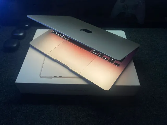 MacBook Air 2024 Apple M3 Memória 16GB SSD 512GB 15.3