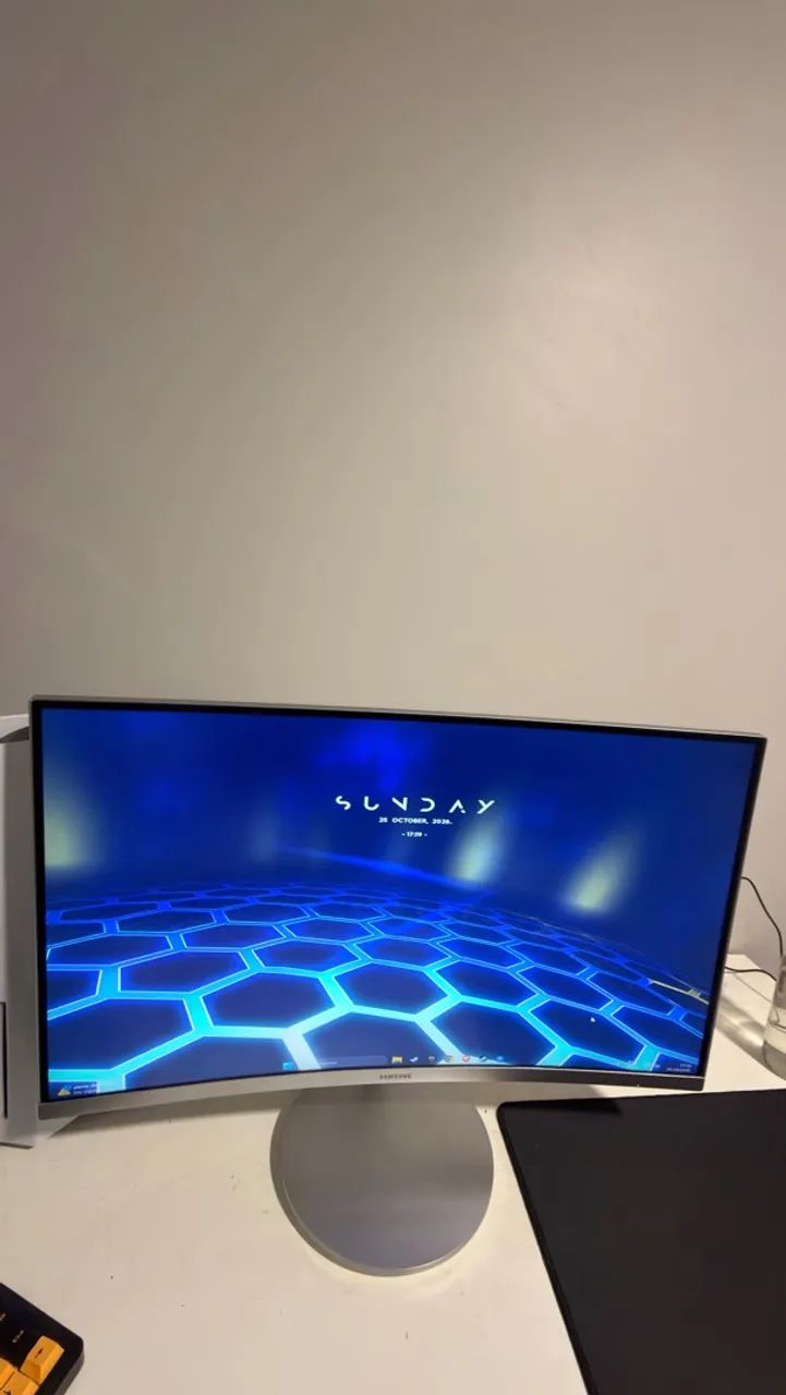 Monitor Samsung C27F591FDL curvo de 27 polegadas FULL HD - Foto 5