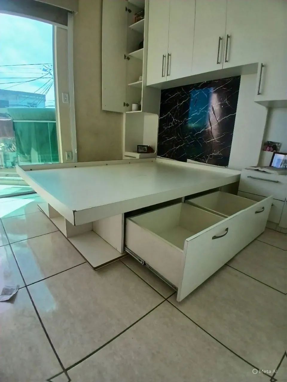 Vendo cama de casal em MDF com 4 gavetões. - Foto 2