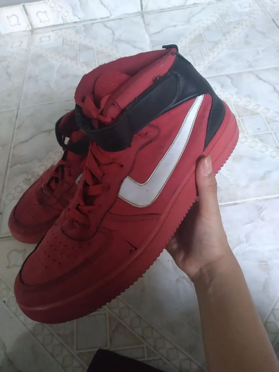 TENIS VERMELHO - 41/42 - Foto 2