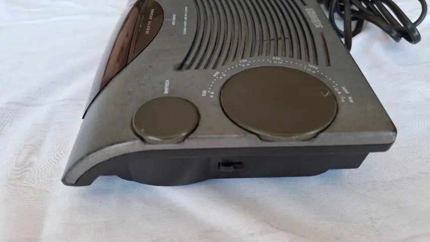 Rádio Relógio Philips Aj3150 - Foto 3