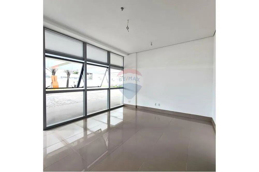 Loja Comercial para Locação  75m² no Edifício Golden Office Corporate (Asa Norte, 915) - Foto 2