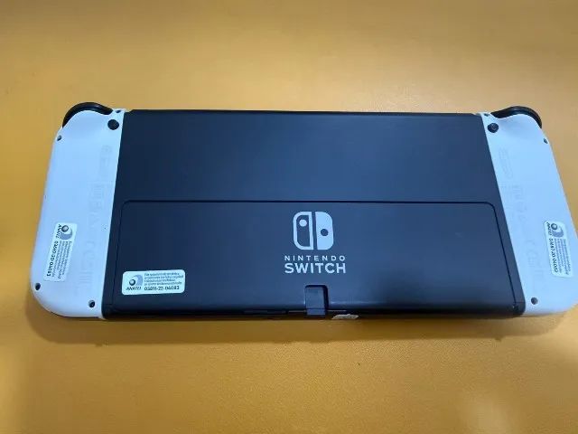 Nitendo Switch OLED + cartão 256GB e bolsa - Foto 2