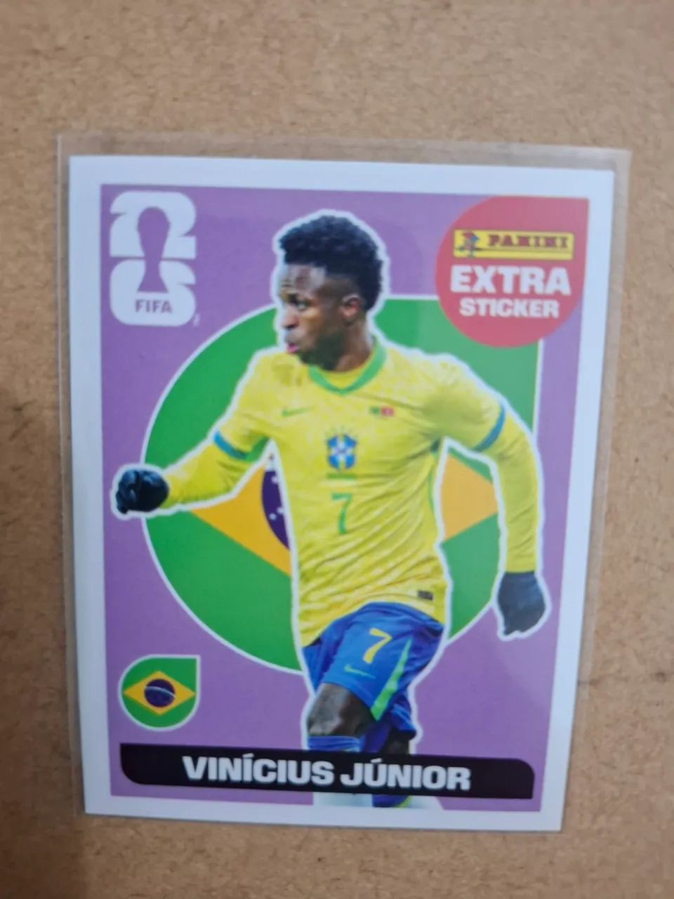 VENDO Figura Legend Vinícius Júnior Roxo/Bordô 