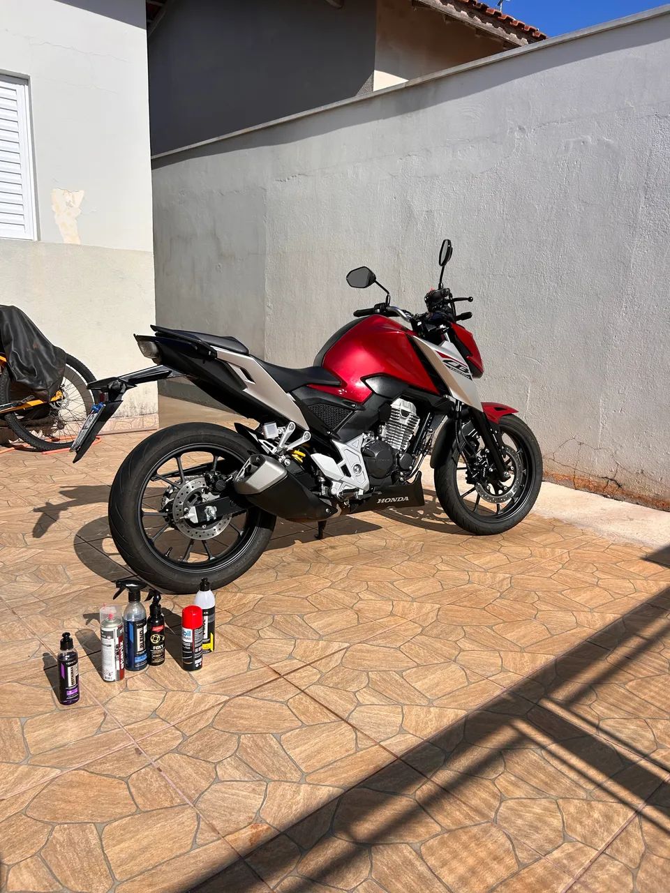 CB 300f 2026 - Foto 2