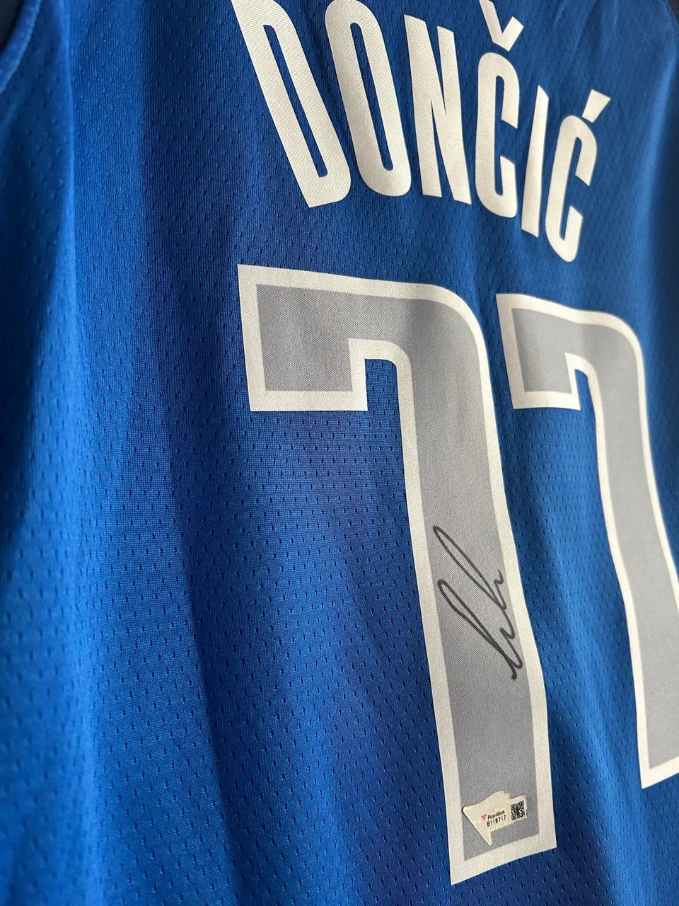 Jersey autografada Luka Doncic certificado Fanatics  - Foto 2