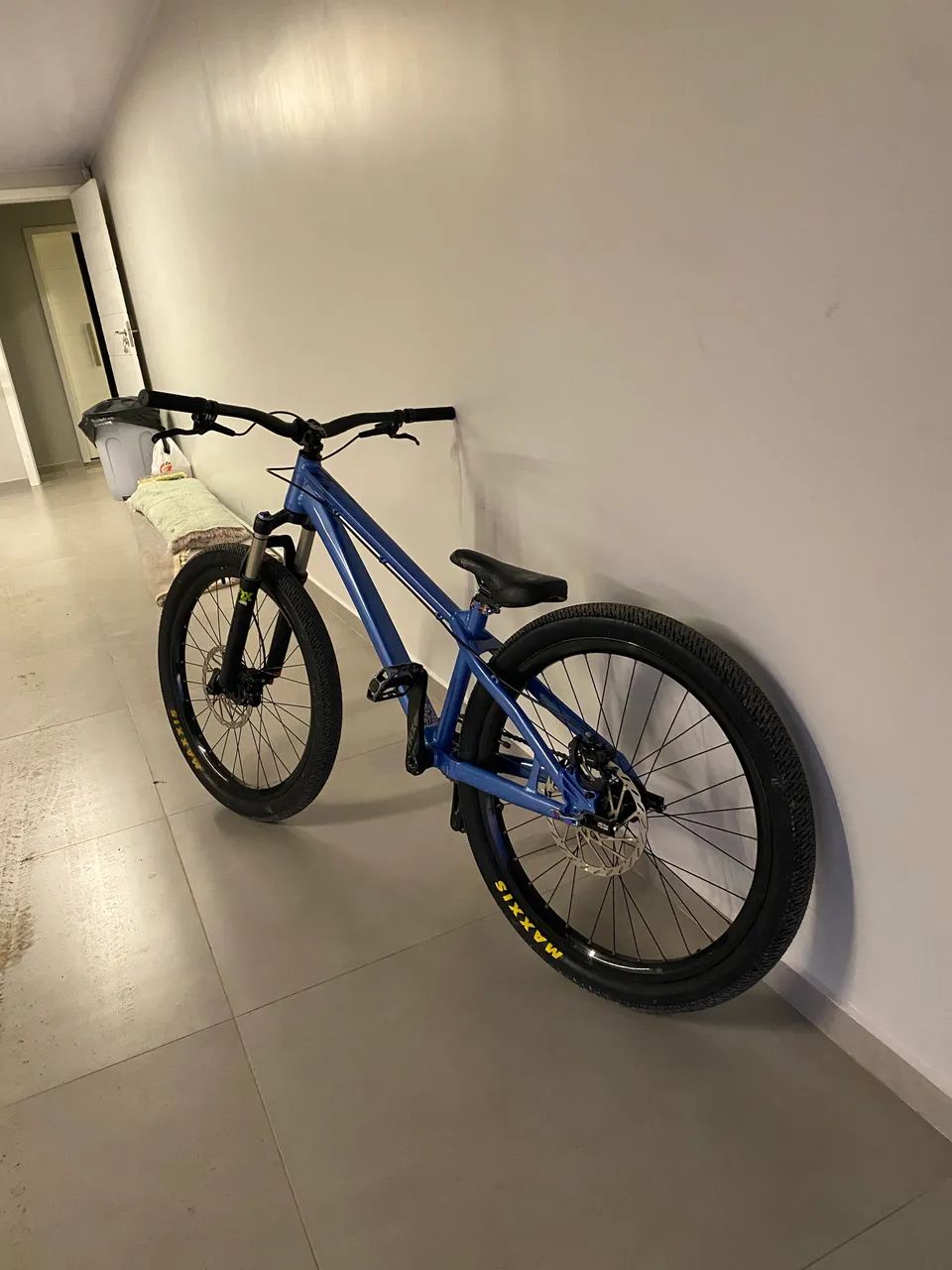 bicicleta gios dj