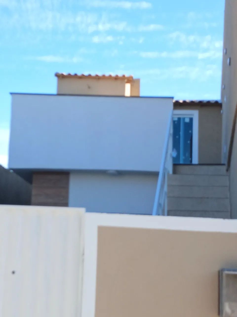 Rio das Ostras vendo casa primeira locação, 2q , 2 banheiro, terraço gourmet, 