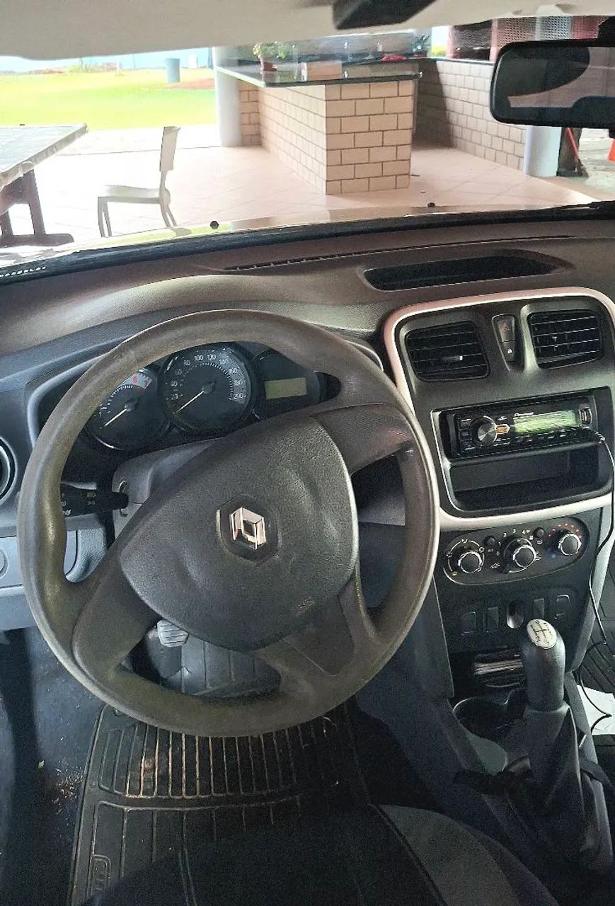 Renault Logan Authentique Hi-flex 1.0 16V 4P 2016 - Foto 5