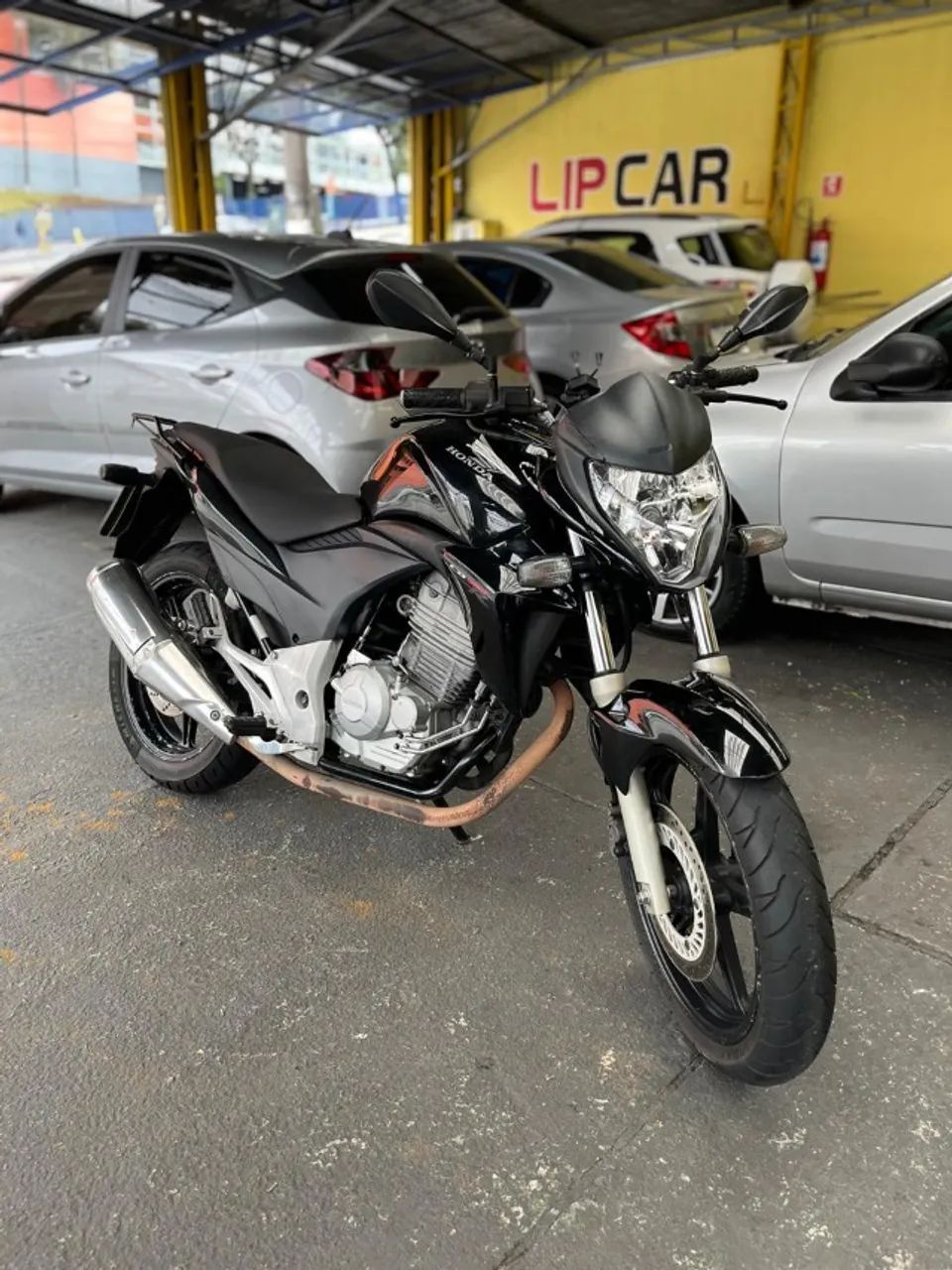 CB 300R 2013 - Foto 2