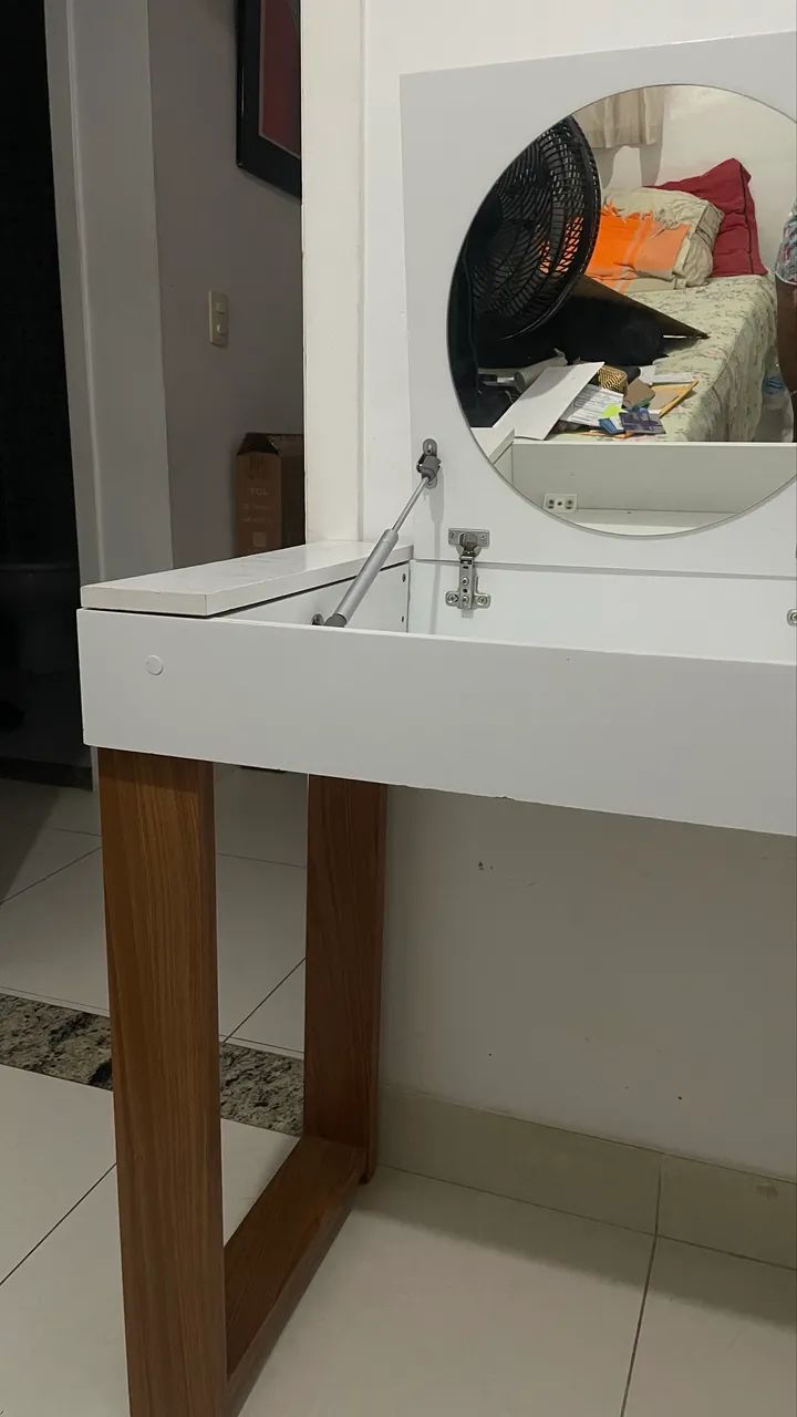 VENDO PENTEADEIRA/ESCRIVANINHA - Foto 2