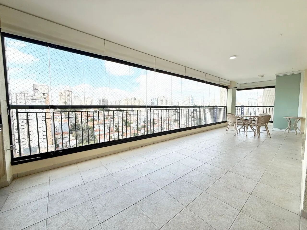 Apartamento no Edifício Florae na Aclimação com varanda gourmet