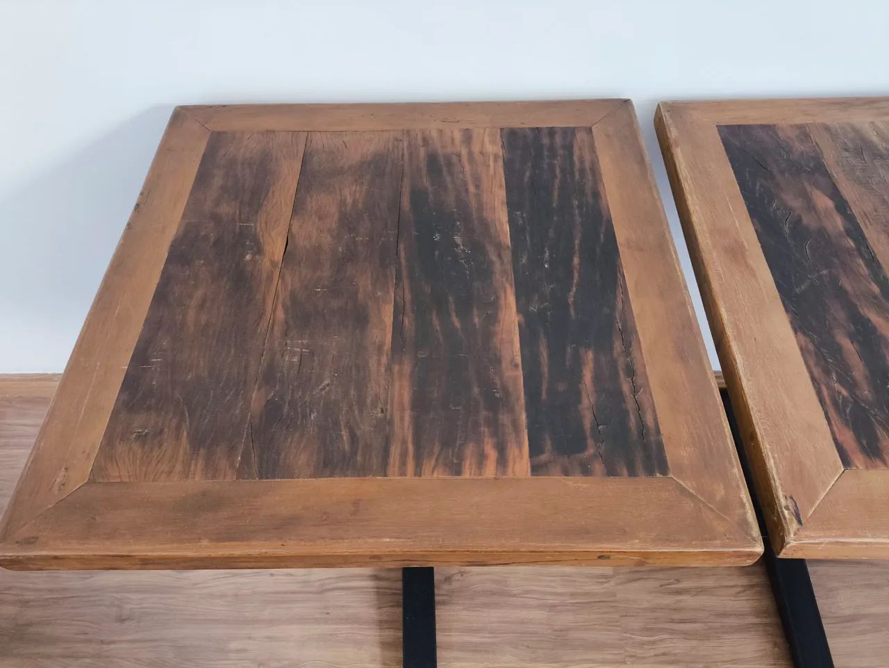 Mesa Rústica de Madeira Maciça com Base em Aço - Kit com 3 Mesas - Foto 4