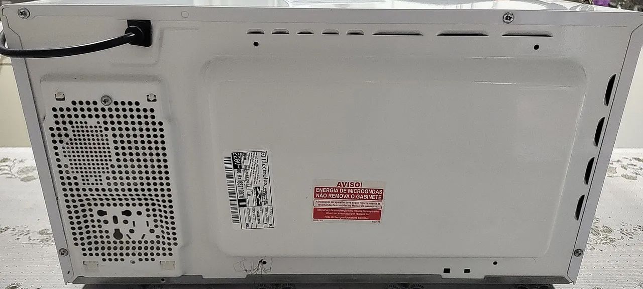Micro-ondas Electrolux - Para conserto ou Troca de peças - Foto 4
