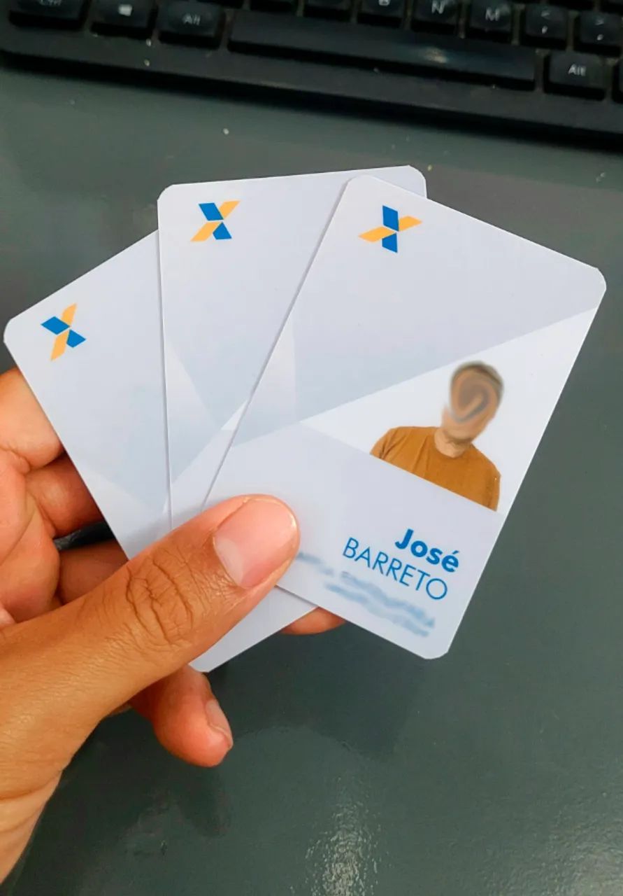 Produção de crachás - Foto 2