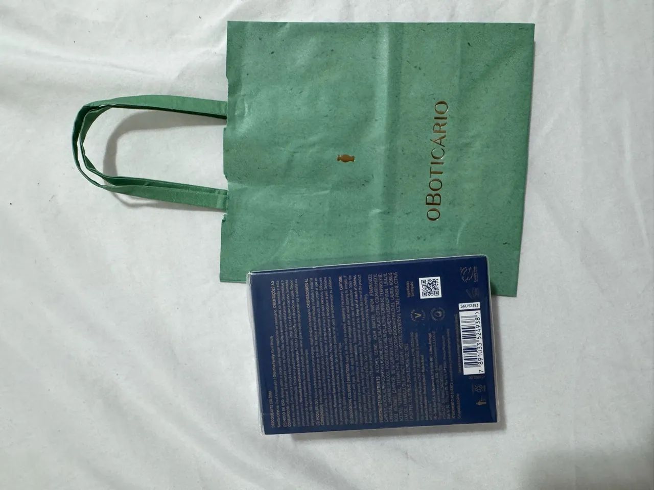 Perfumaria e Cosméticos - Foto 2