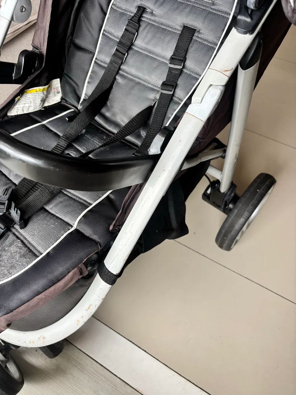 Carrinho Graco Aire3 3 rodas com bebê conforto e base - Foto 5
