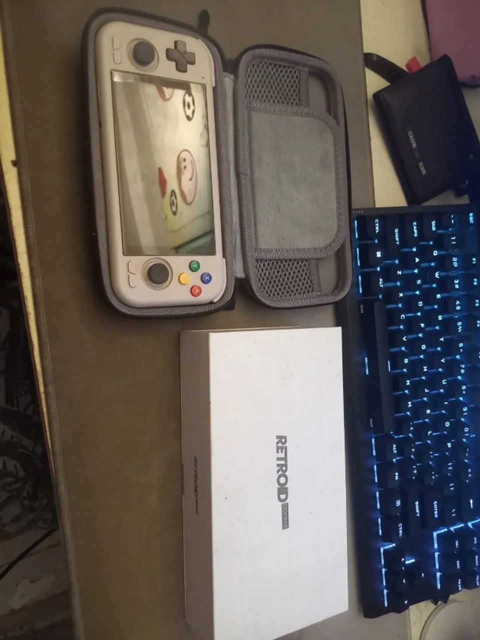Vendo RetroidPocket 4 pro 8gb cor 16bit - Consoles de Vídeo Game