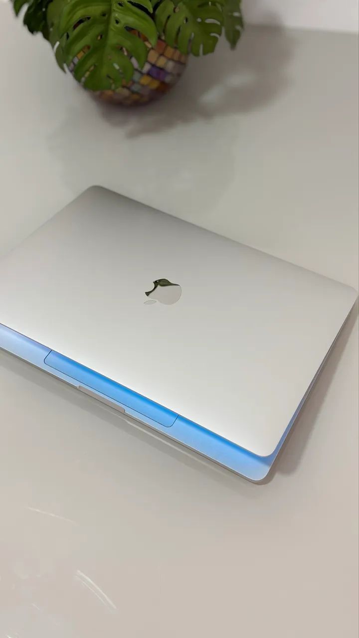 MacBook Pro M2 Touch Bar - Foto 3