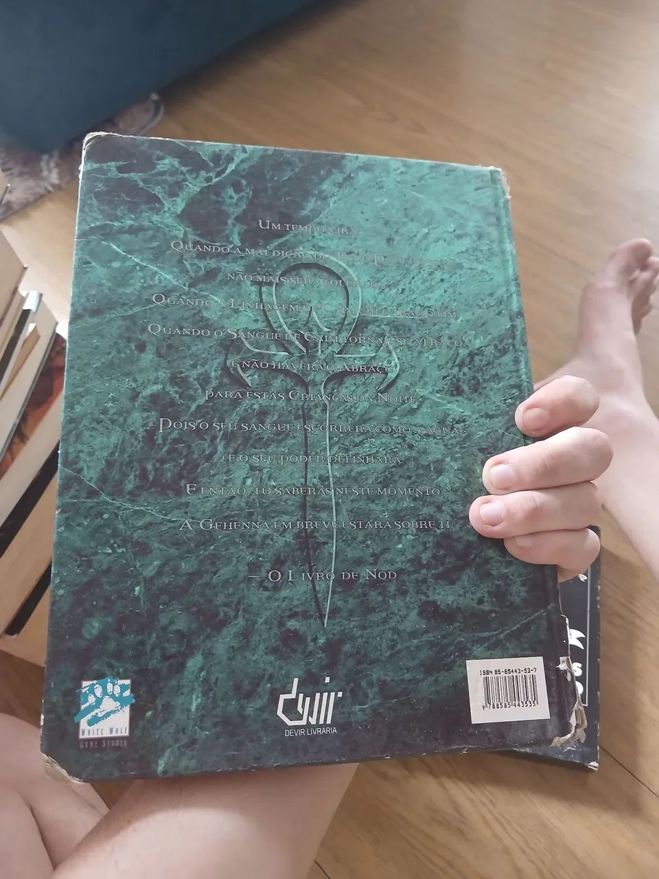 Livro Vampiro a Máscara e idade das Trevas- Devir - Foto 4