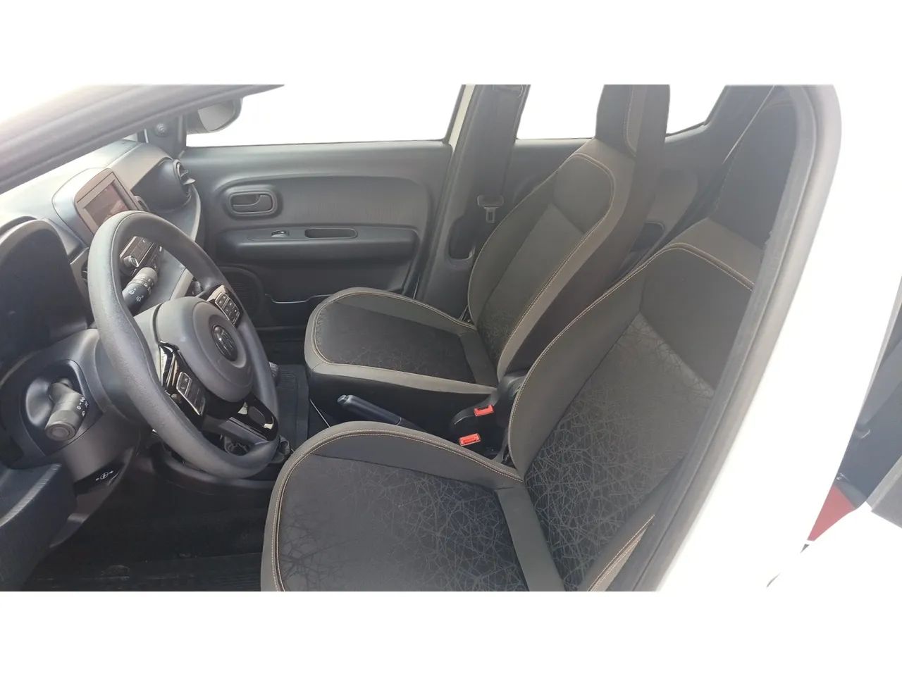 Fiat Mobi TREKKING 1.0 Flex 5p., foto 12 de 16
