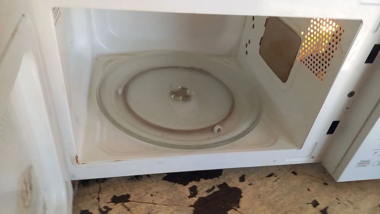 Vendo Micro-ondas Philco 25 Litros - Foto 2