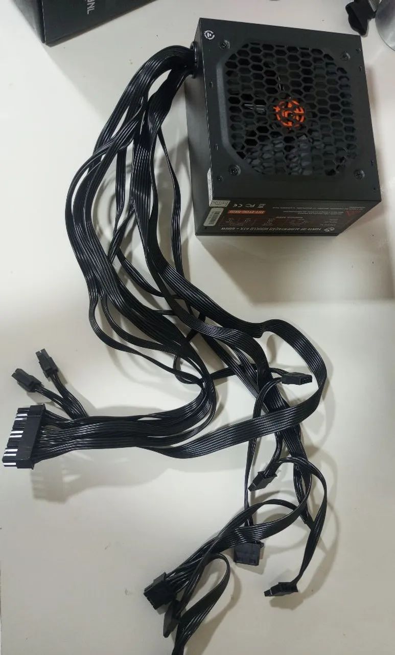 Fonte de alimentação gamer modelo ATX - 600W  - Foto 4