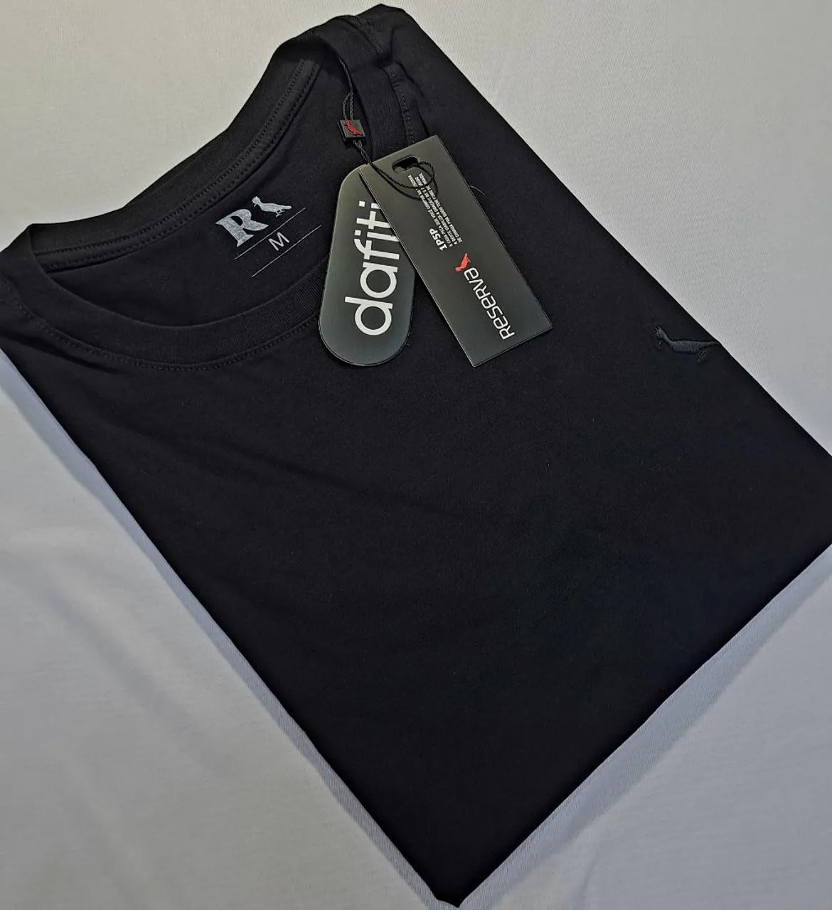 Camiseta Reserva Preta Pássaro Noturno 