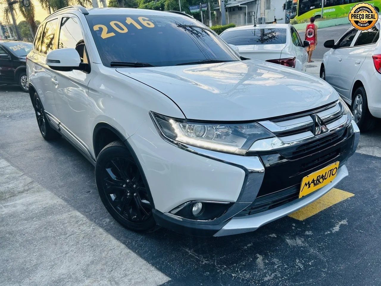 Mitsubishi Outlander Comfort 2.0 16V Aut. 2016