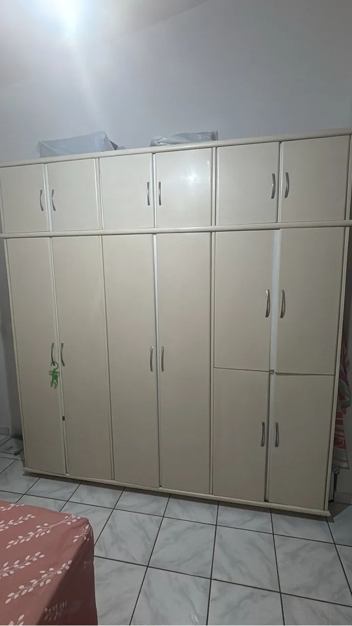 Guarda-roupa casal em madeira - Foto 2