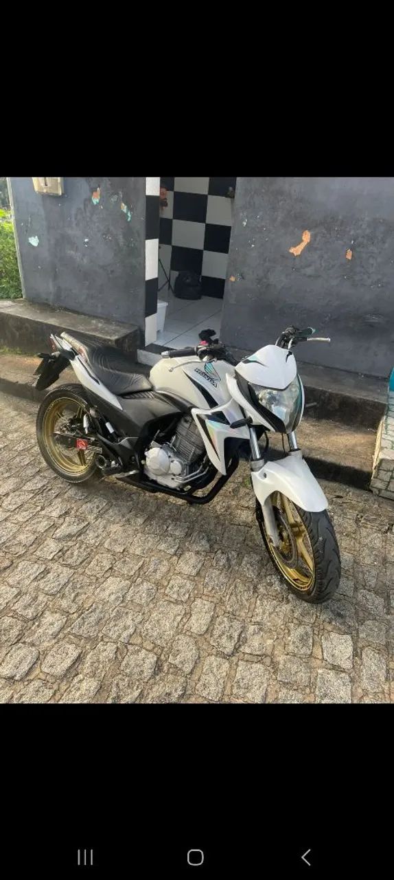 Vendo CB 300, 2015 conservada 