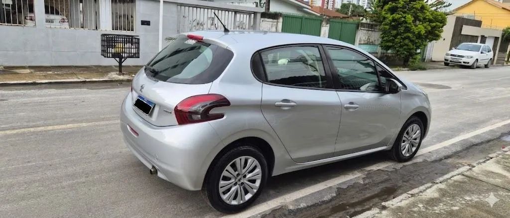 Peugeot 208 2018