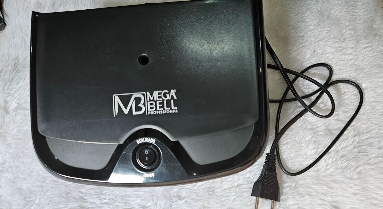 Estufa Esterelizadora Para Manicure Compact Color Bivolt Preto 127/220v