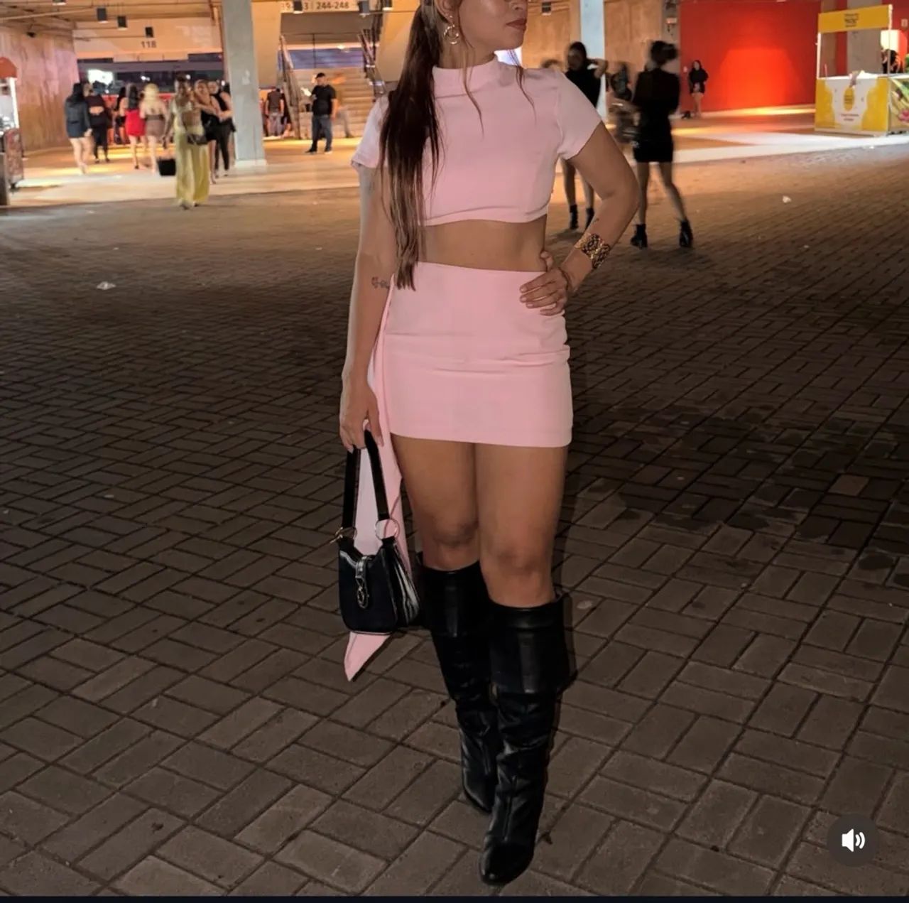 Bota feminina - Foto 2