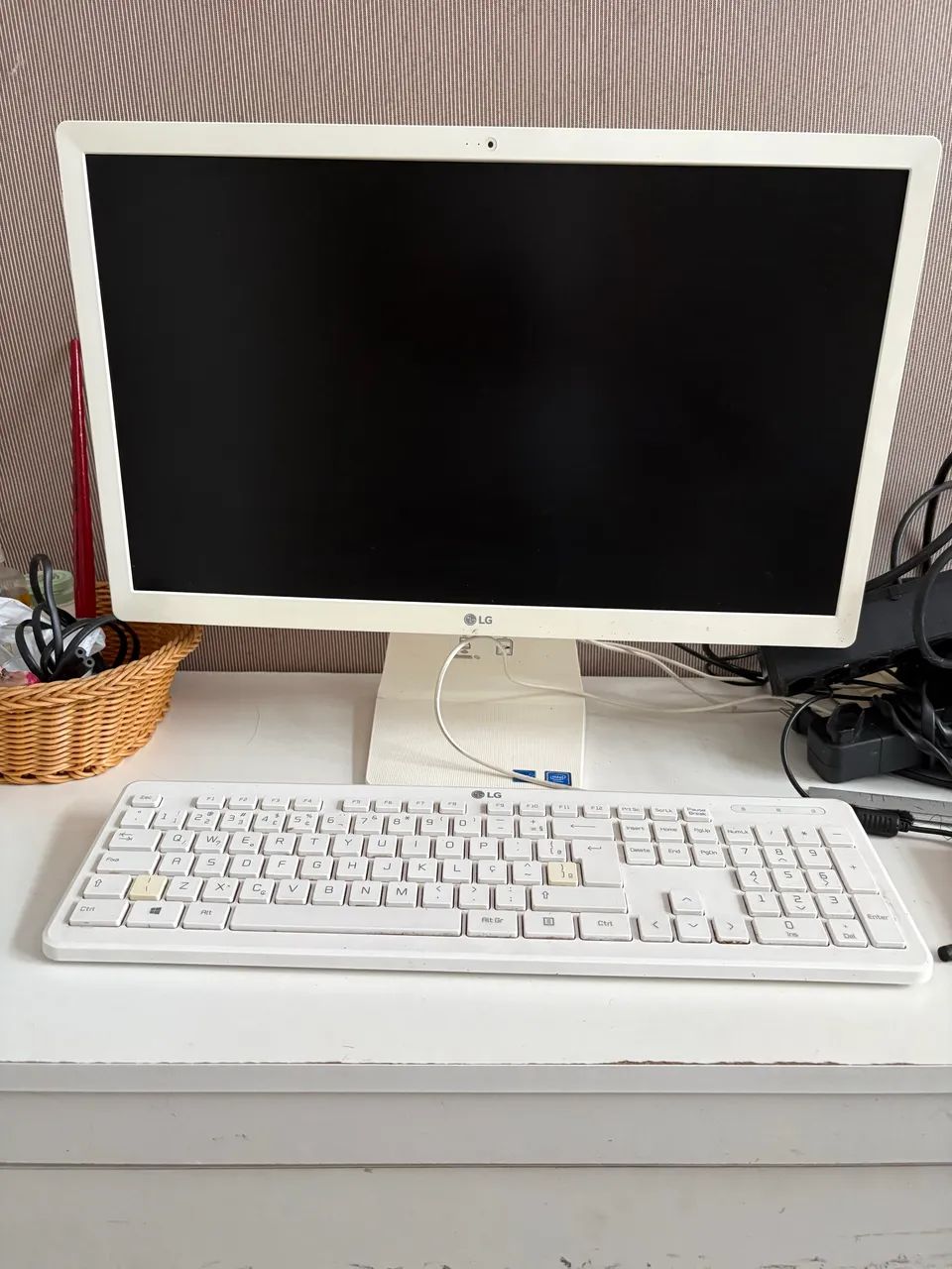Computador LG All in One 22v280