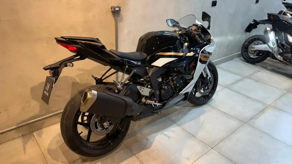 Kawasaki Zx-6r 636cc 2026 - 1504198871 | OLX