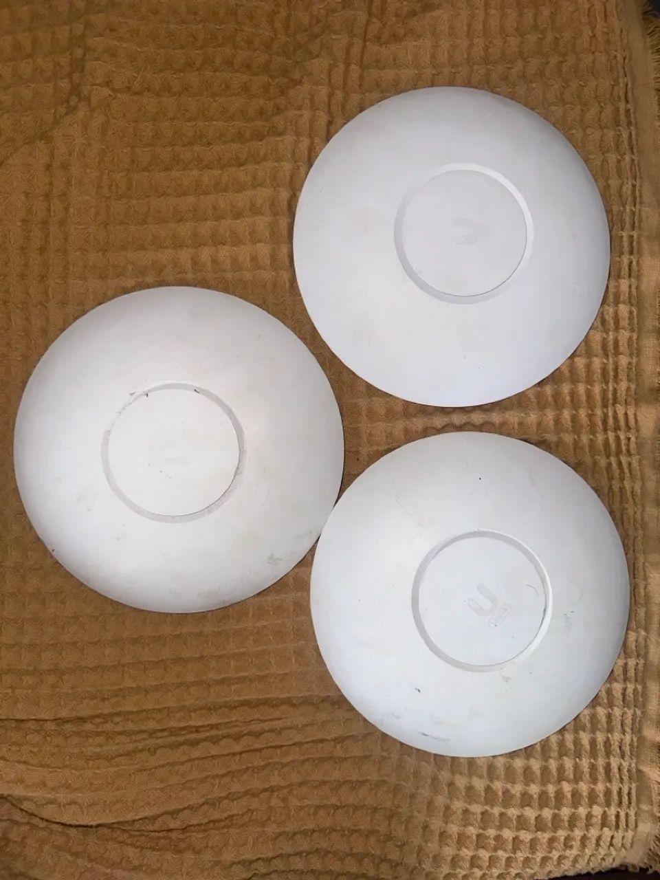 Kit com 3 Access Points Ubiquiti UniFi U6-Pro