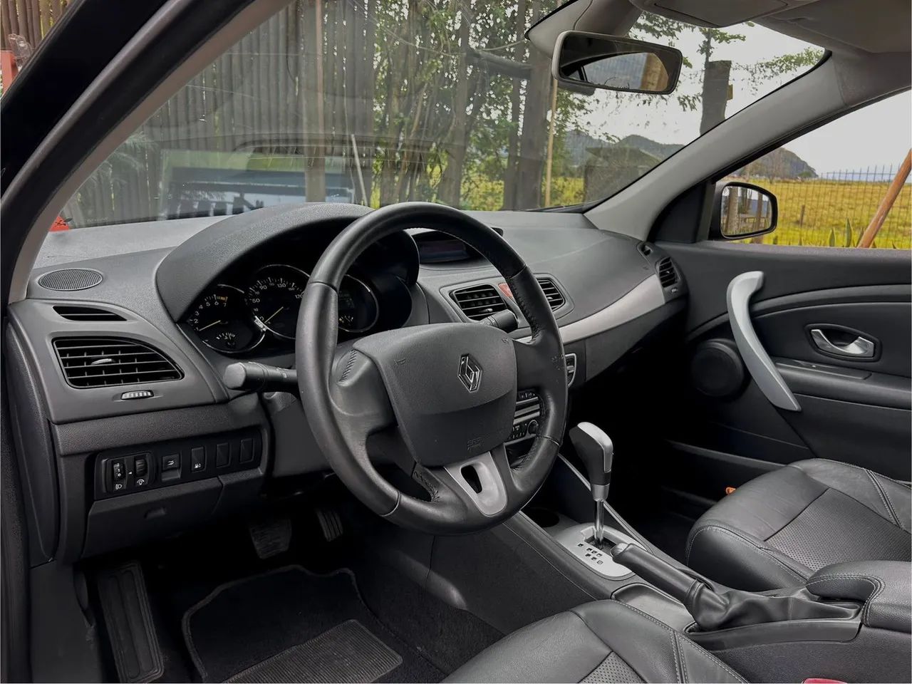 Renault Fluence Sed. Dynamique 2.0 16V Flex Aut. 2011 - Foto 3
