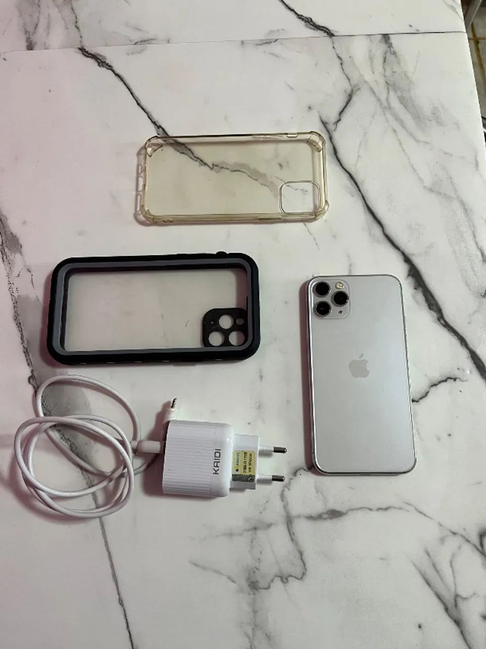 Vendo IPhone 11 Pro Max 256gb com bateria nova! - Foto 5