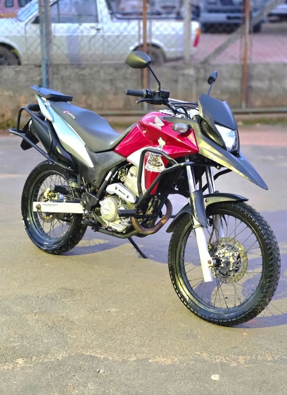 XRE 300 